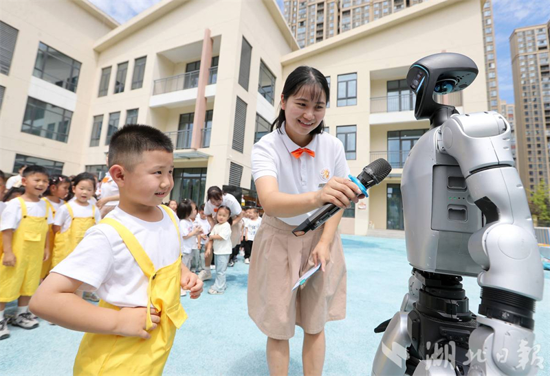氛围感拉满!湖北各地花式迎开学