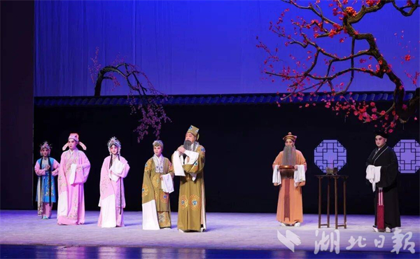 10大剧种15场演出精彩纷呈 2026年武汉“戏码头”戏曲艺术展演落幕