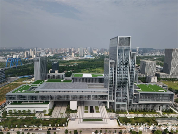 汉江国家实验室科研总部投用