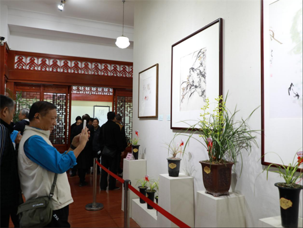 兰韵墨香润荆楚 第二届武汉东湖兰花·兰画展在屈原纪念馆举办