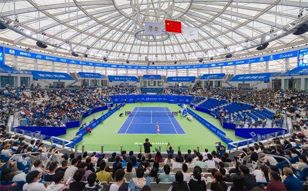 2026京山网球公开赛挥拍 湖北金秋网球季启动