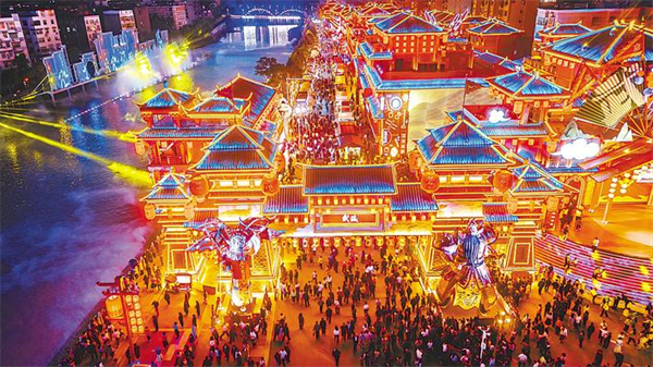 湖北竹溪理清“旧账”盘活一条街 3500余人实现家门口就业