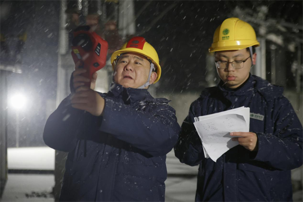迎战雨雪冰冻天气 国网洪湖市供电公司全力守护电网安全