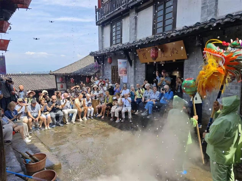 21℃清凉高铁直达 重庆石柱来武汉邀湖北游客避暑