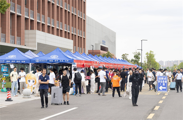中国车谷“长”出大学城