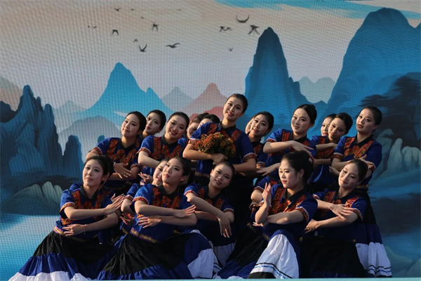 “原声悠扬”经典民歌会走进鄂州