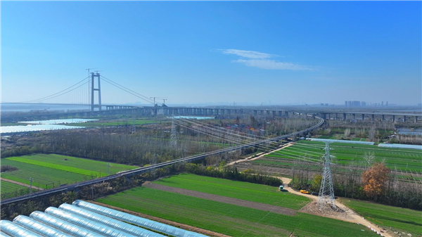 跨铁路、跨高速!这条18公里输电线路助国家航天基地“起飞”