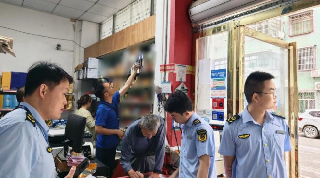 一页告知书、一张检查表与一个镜头:这个“六一”有点不一样