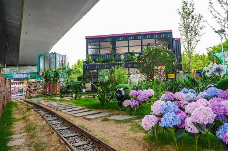 长江二桥武昌岸桥下空间焕新 雾隐PARK解锁城市新风景