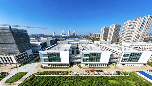 湖北葛店国家级经开区一批半导体设备配套长存产业链