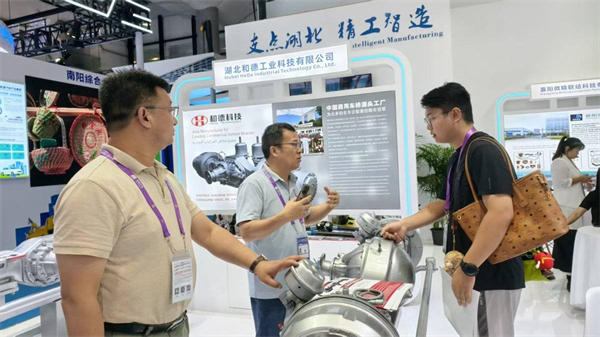 22家鄂企組團亮相東博會 “湖北智造”圈粉東盟