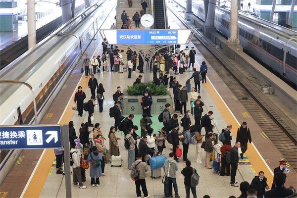 2026年春运落幕 武汉铁路警方系列便民举措保障春运平安有序