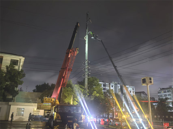 四天三夜鏖戰 鄂州電網逆風而行守護萬家燈火