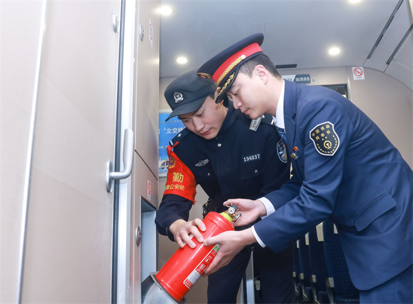 2026年春运落幕 武汉铁路警方系列便民举措保障春运平安有序