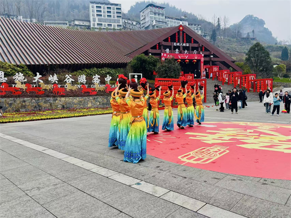 马年新春恩旅集团旗下景区人气爆棚 山水年味浓宠客暖人心