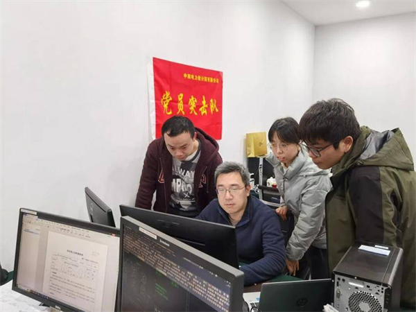 这支硬核青年科技储能团队荣获“湖北青年五四奖章集体”称号