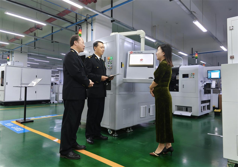 增长18.2%硬核答卷背后 海关如何支撑湖北外贸跃升?