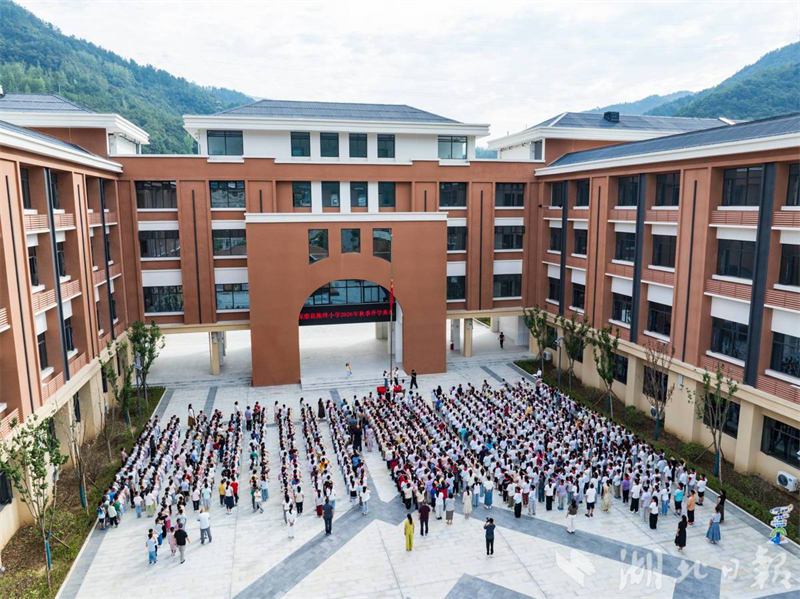 氛围感拉满!湖北各地花式迎开学