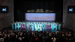 “荷花奖”舞剧作品《杜甫》十年巡演在重庆万州启幕