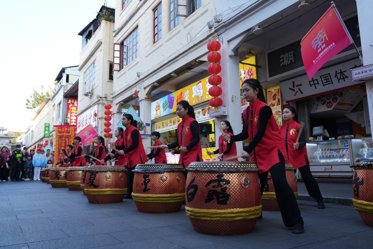 潮州古城沉浸式体验活动引全球潮人共鸣:非遗活化彰显文化自信