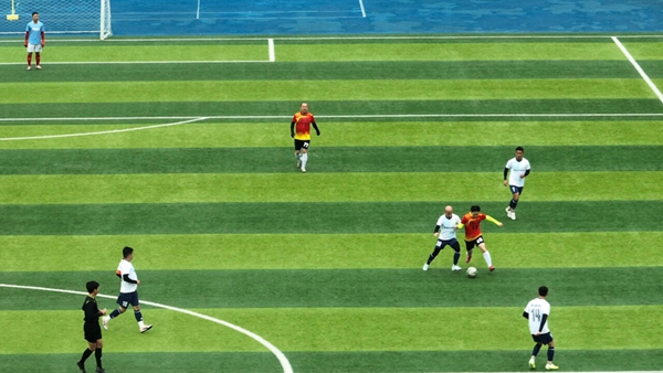 贵州丹寨:乡土绿茵燃激情 村超赛事促振兴