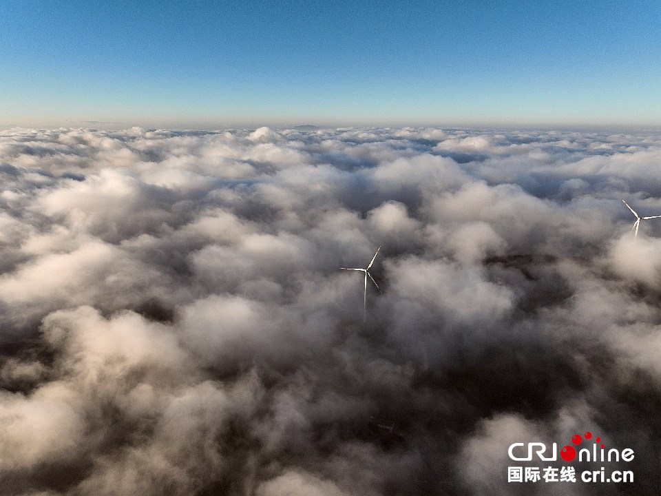 贵州六盘水:梅花山冬日云海犹如仙境惹人醉