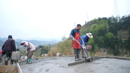 贵州盘州石桥镇：“连心路”硬化进行时 铺就增收致富快车道