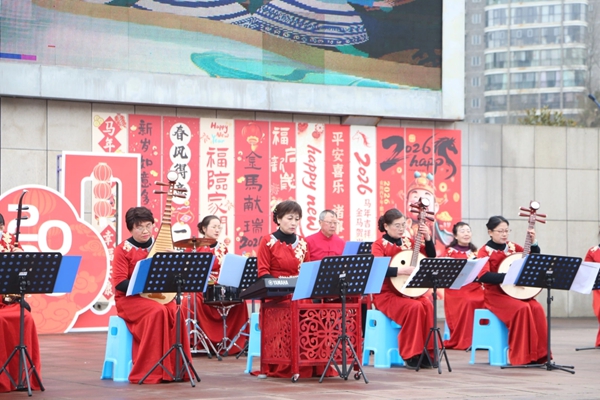 色彩里的乡愁!水城农民画展让文明“看得见”