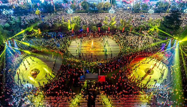 火種傳烏蒙 狂歡燃黔西——2026火把狂歡避暑旅遊季系列活動啟幕
