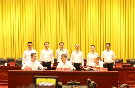 贵州省药品监管局驻乌当区创新服务工作站签约仪式在乌当区举行