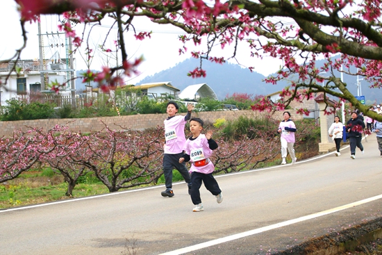 奔跑贵阳·2026第八届南明·永乐桃花跑浪漫开跑