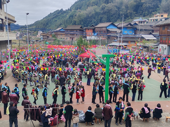 贵州黎平盖宝侗寨牯藏节启幕 千余名侗族同胞共赴“七年之约” null