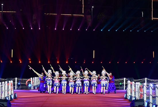 2025贵州•黔南“冬沐艳阳天”罗甸冬年活动暨文化交流体验周活动顺利举行