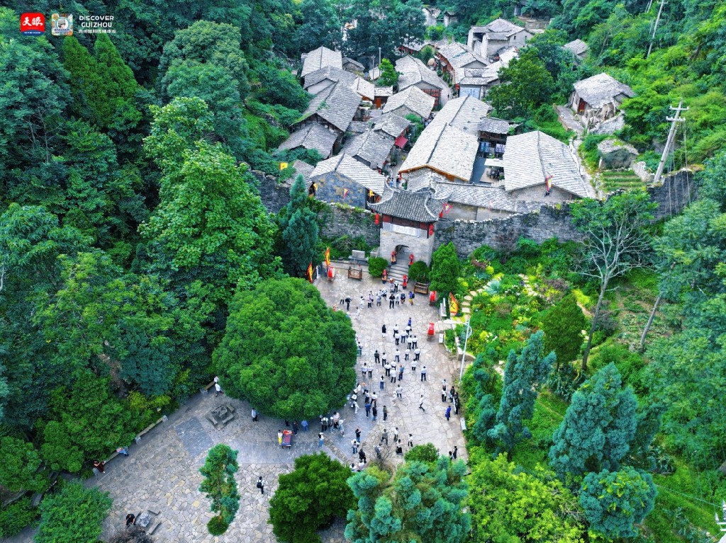 贵州“村”游指南|走,去安顺云峰屯堡,看“冷兵器时代的最后堡垒”