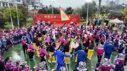 贵阳市乌当区水田镇竹林村举行第十届姑妈节