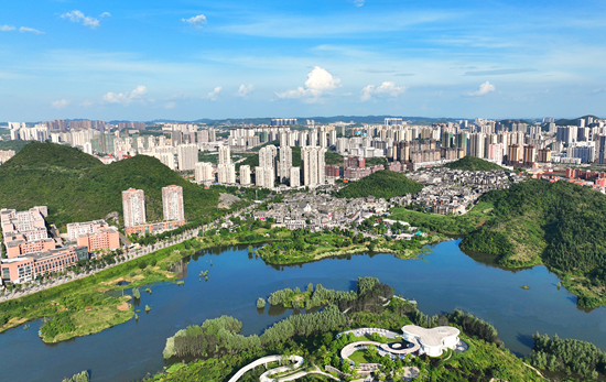 担当作为开新局 贵州清镇“新年第一会”不一般