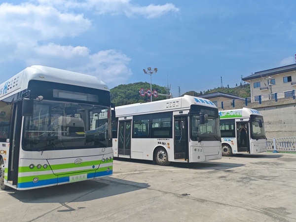 六盘水市六枝特区路喜园区:一路向“新” “绿”动未来