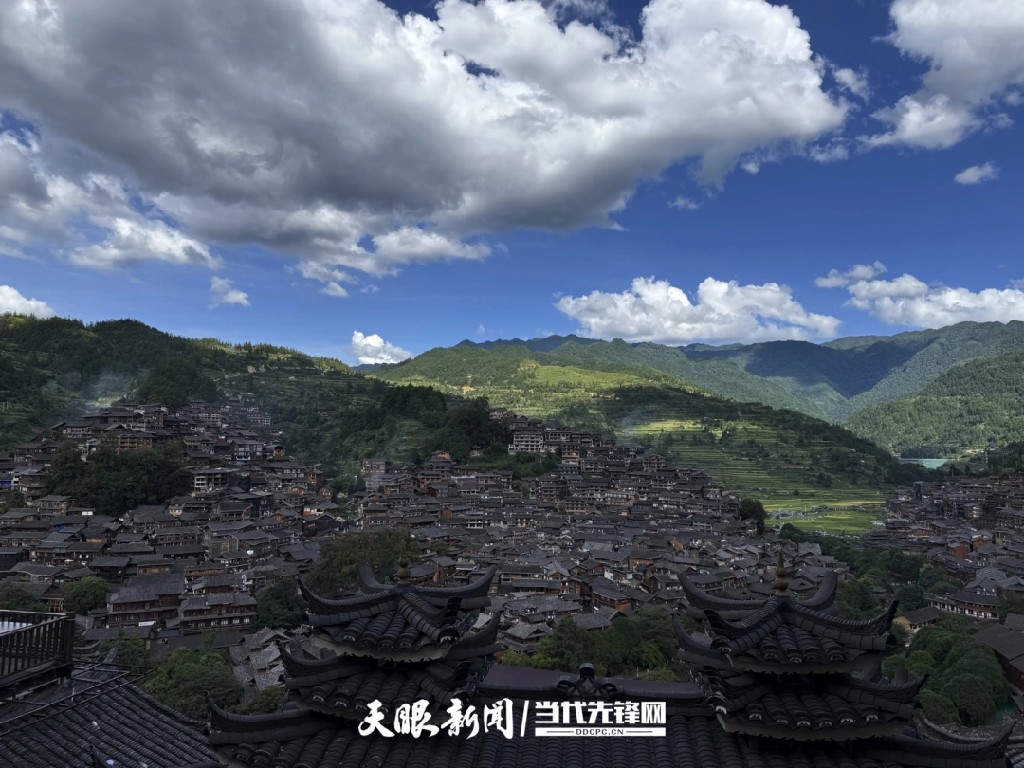 吊脚楼的“年终奖”:一个苗寨的共富密码与辐射效应