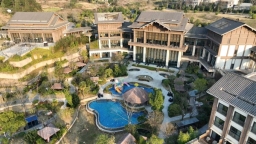 贵州丹寨：“金汤”温泉引冬日“打卡热”