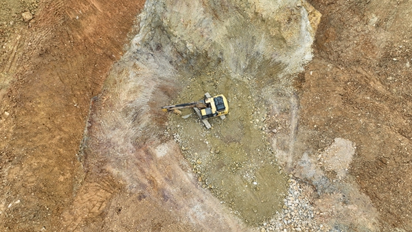 从“矿地焕新”到“绿富双赢” 贵阳清镇市矿山生态修复的实践突破 null