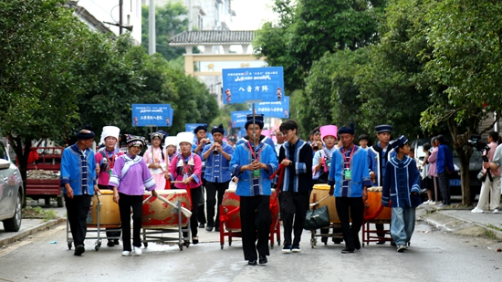 唱山歌 捉鮮魚 貴州平塘清水村熱鬧歡慶“六月六”