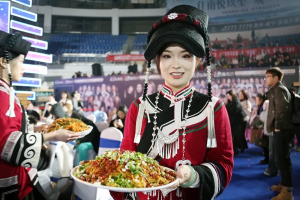 贵州威宁:直播带货助农特产品出山 销售3.7万多单