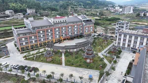 贵州天柱:“公办民营”养老模式 托起幸福“夕阳红” null