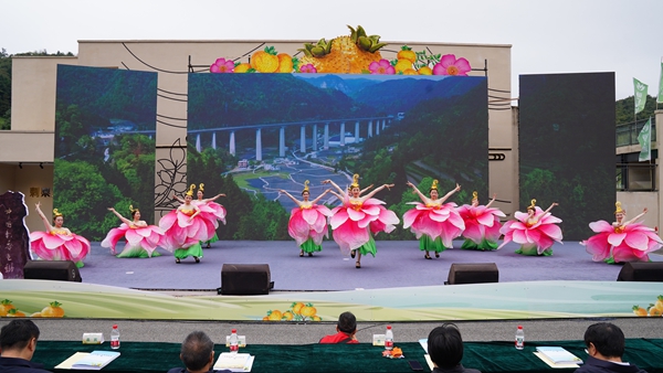 贵州龙里举行2026年“刺梨飘香·乐享丰收”文旅推介暨丰收系列活动