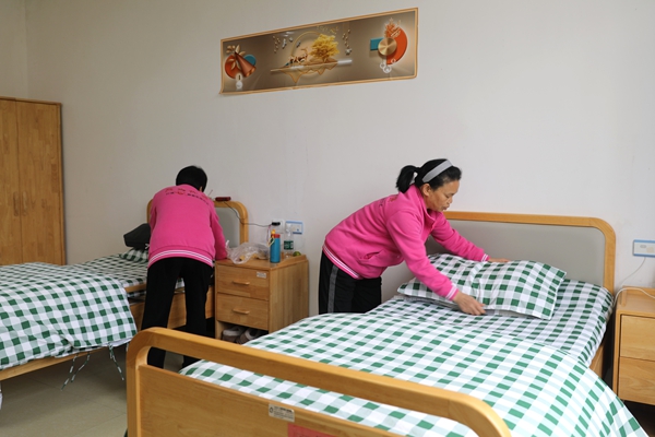 贵州天柱:“公办民营”养老模式 托起幸福“夕阳红” null