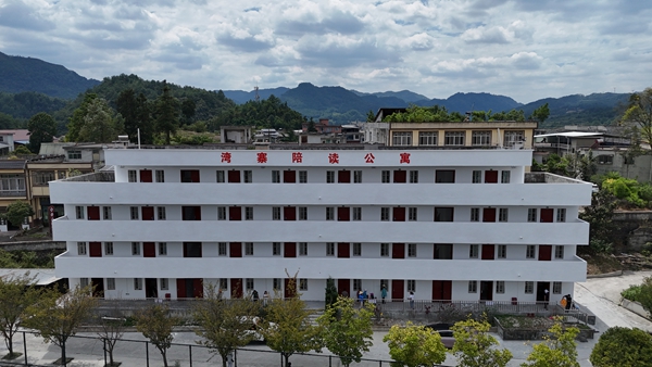貴州龍裏:陪讀公寓迎來首批入住家庭