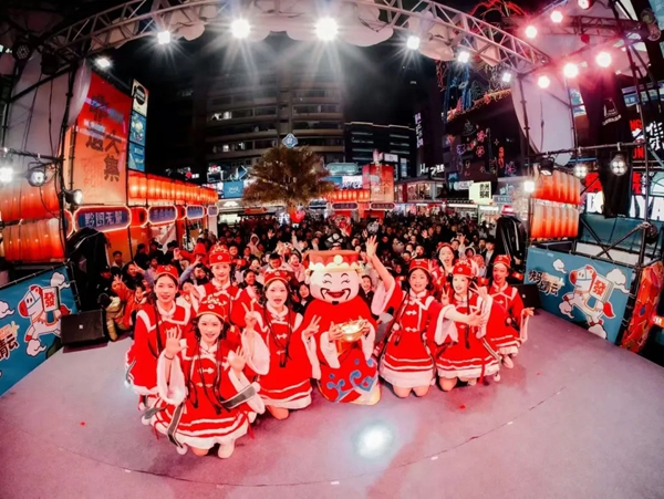 贵阳市南明区春节假期市场迎来“开门红”:文旅热、消费火、活力足