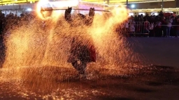 六盘水市钟山区：非遗盛宴喜迎元宵夜