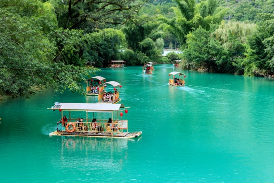 一路向南 到贵州罗甸赴一场春天里的“夏日狂欢”
