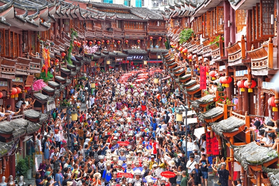 贵州都匀:文化“活”起来 旅游“火”起来 体育“动”起来